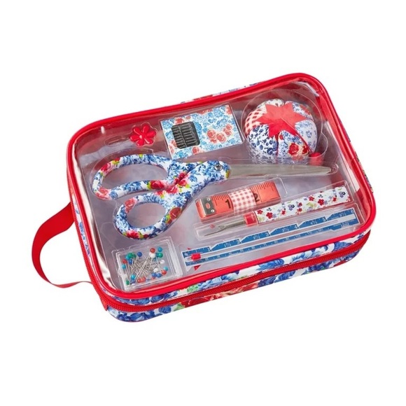 The Pioneer Woman - Heritage Floral Sewing Kit - Picture 1 of 5
